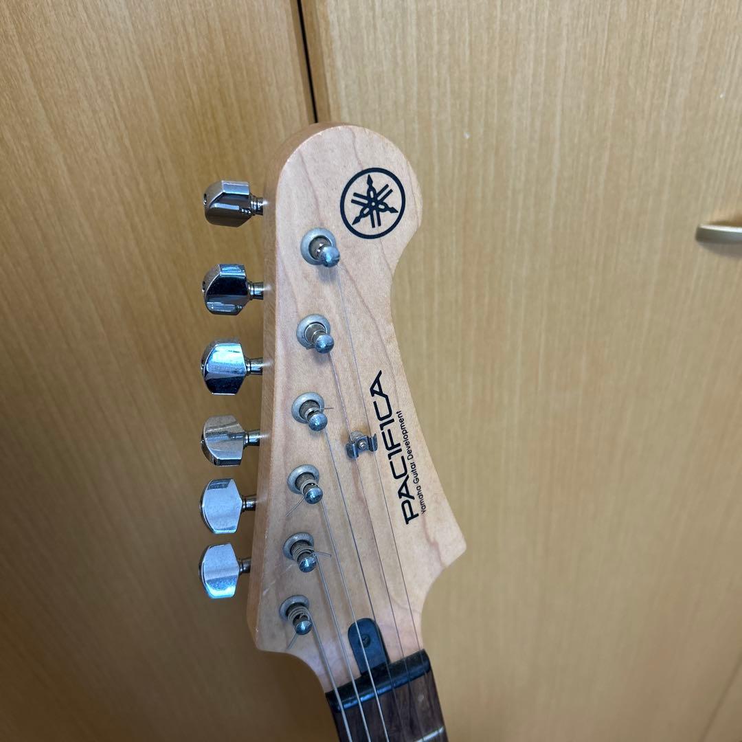 エレキギター YAMAHA PACIFICA012モデル