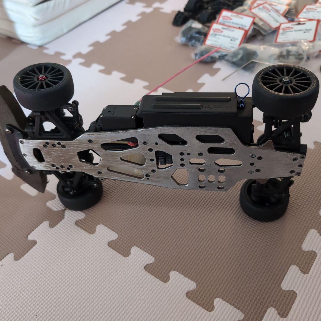 京商FW-05R(ほぼRR仕様)ラジコンカー パーツ多数