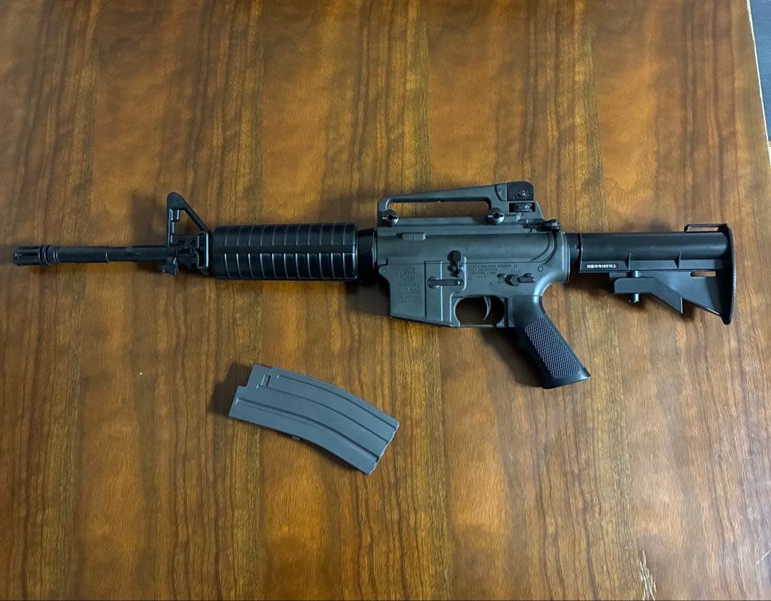 美品　東京マルイ　M4A1 カスタム品　金属ピニオン　SBD リチウム電池セット