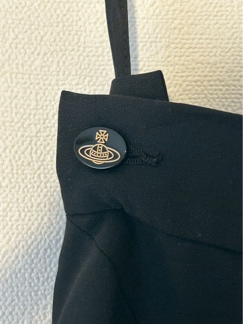 ヴィヴィアンウエストウッド フロント 変形 ひざ丈スカート　ブラック