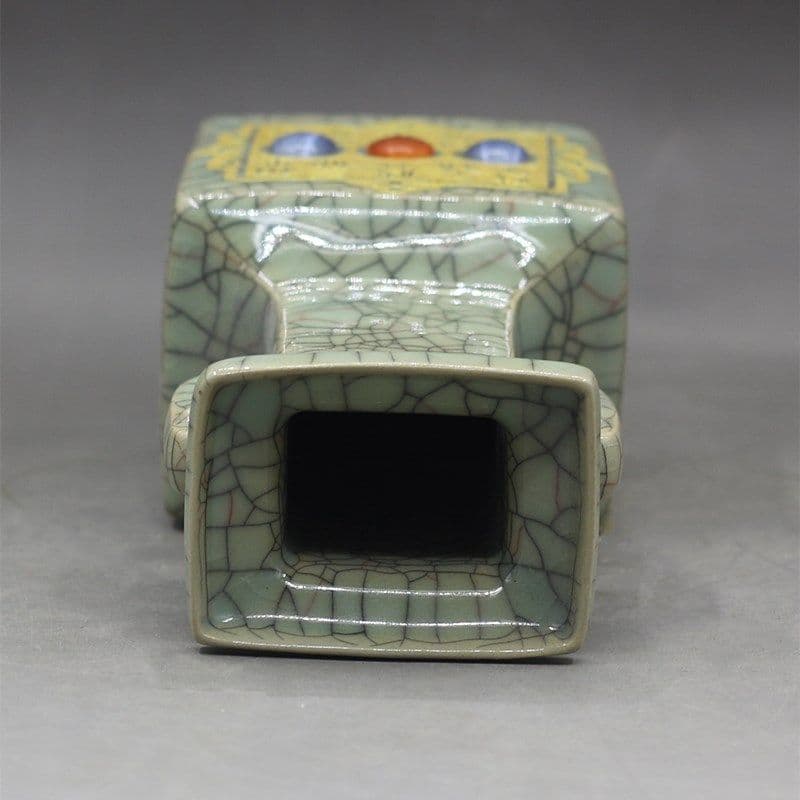 宋代兄窯開片金象嵌宝石象耳四方瓶景徳鎮 陶磁器 装飾品 現代工芸品