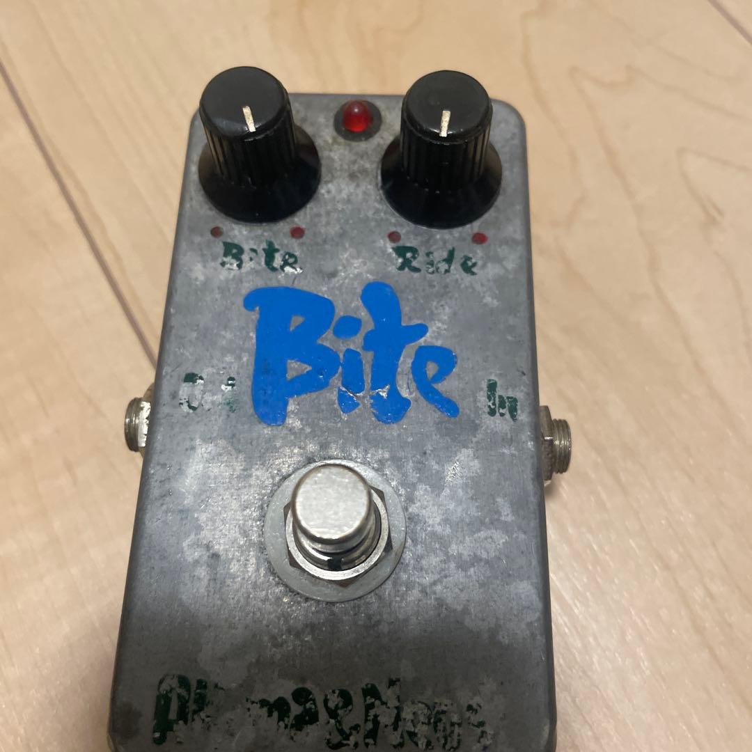 AKIMA & NEOS アキマアンドネオス　BITE ギター　ブースター