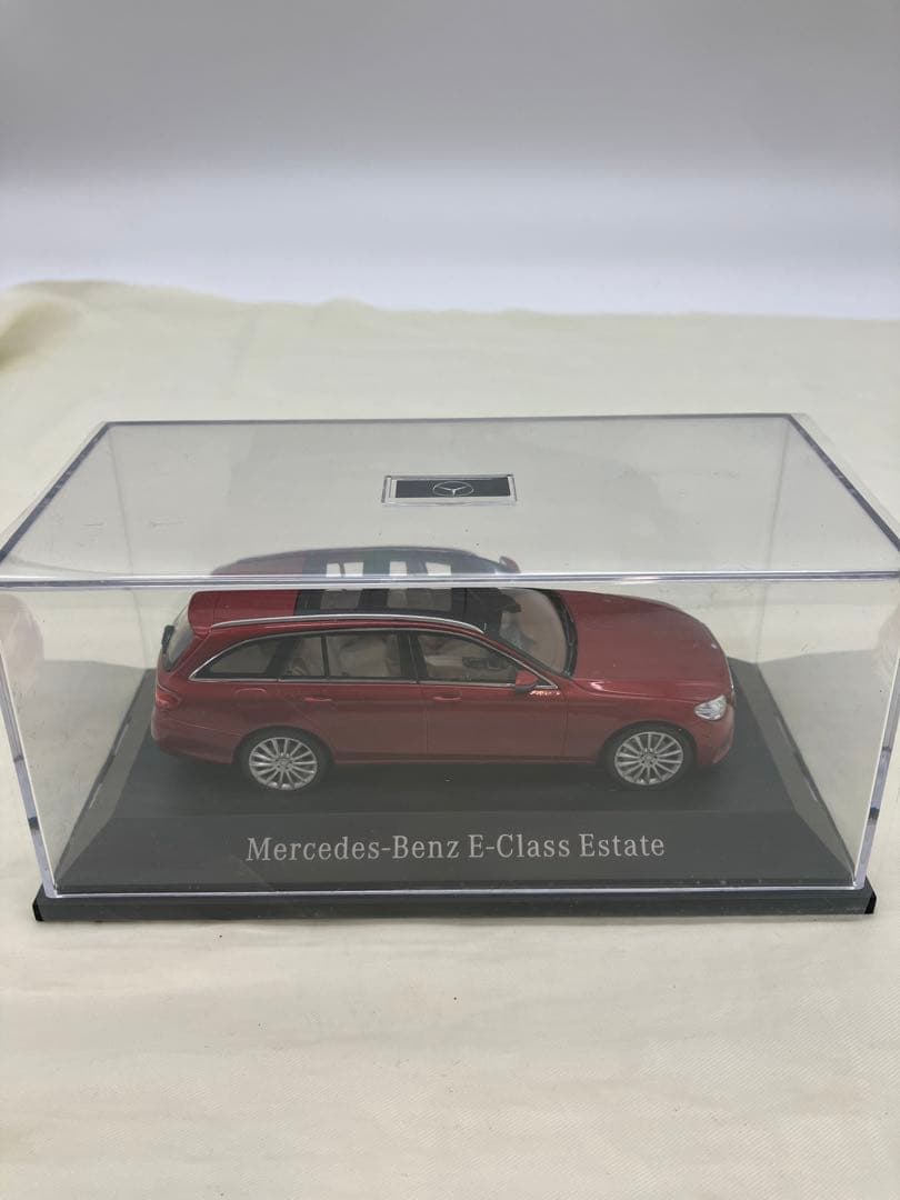 ベンツ　Mercedes-Benz E-Klasse T-Modell ミニカー