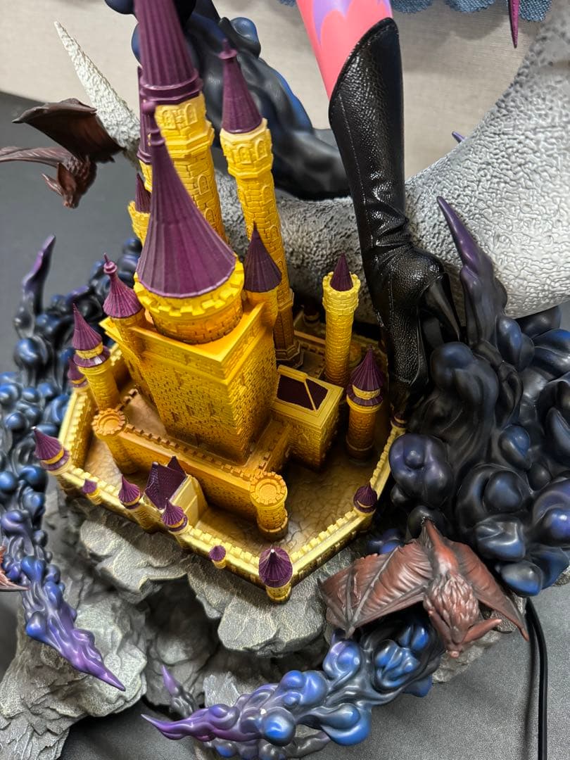 TriEagles Studio カプコン モリガン・アーンスランド スタチュー FIG