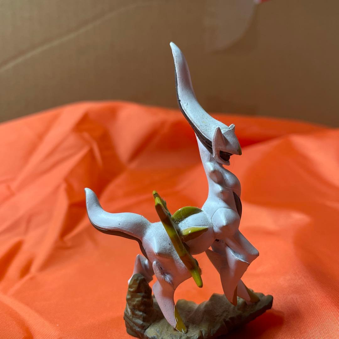 アルセウス　フィギュア