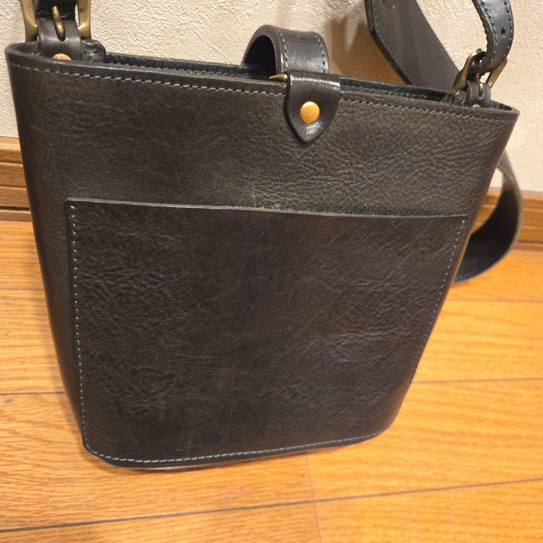 LONA アコテショルダーS ブリリアントグリーン　難あり