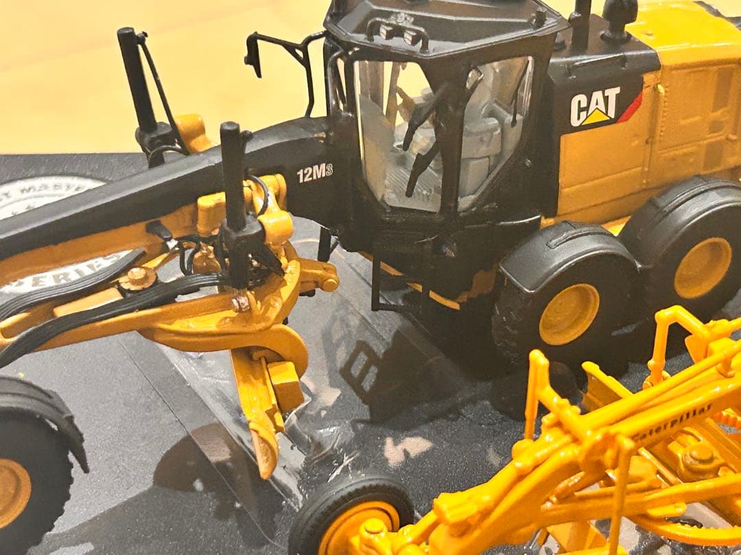 CAT 12M3 1/50スケールモデル　no12 85560 重機