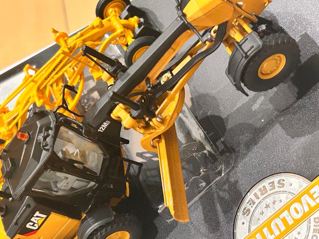 CAT 12M3 1/50スケールモデル no12 85560 重機