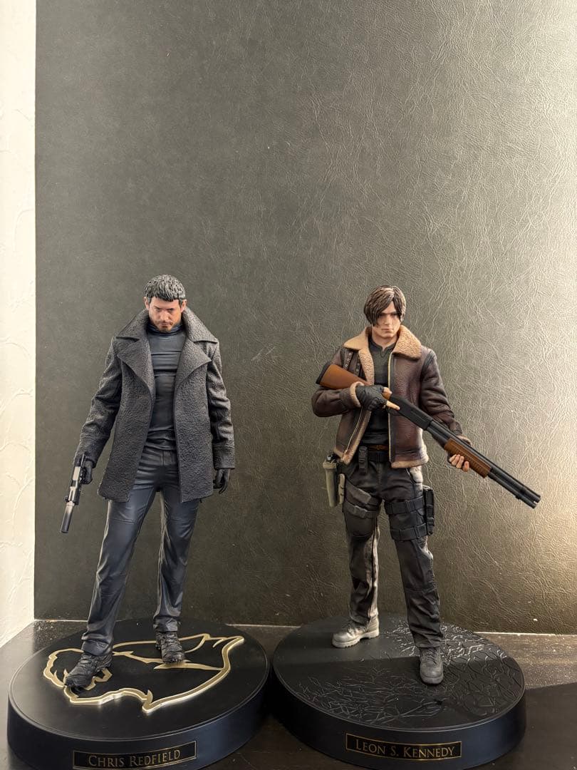 バイオハザード クリス レオン フィギュア - メルカリ