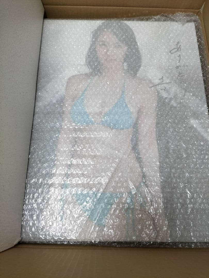 女優　吉岡里帆　blt　直筆　サイン　パネル　貴重