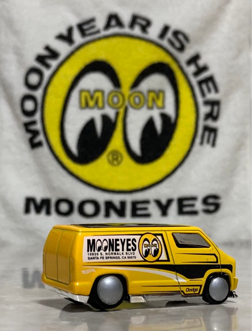 ホットウィール　カスタム’77ダッジバン　クールコンビ　[カスタム品]　タオル