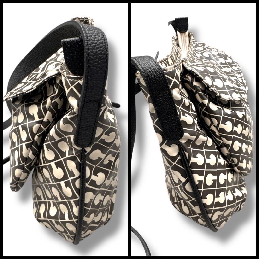 現行品　極美品　ソフティ ゲラルディーニ ロゴ　クロスショルダーバッグ