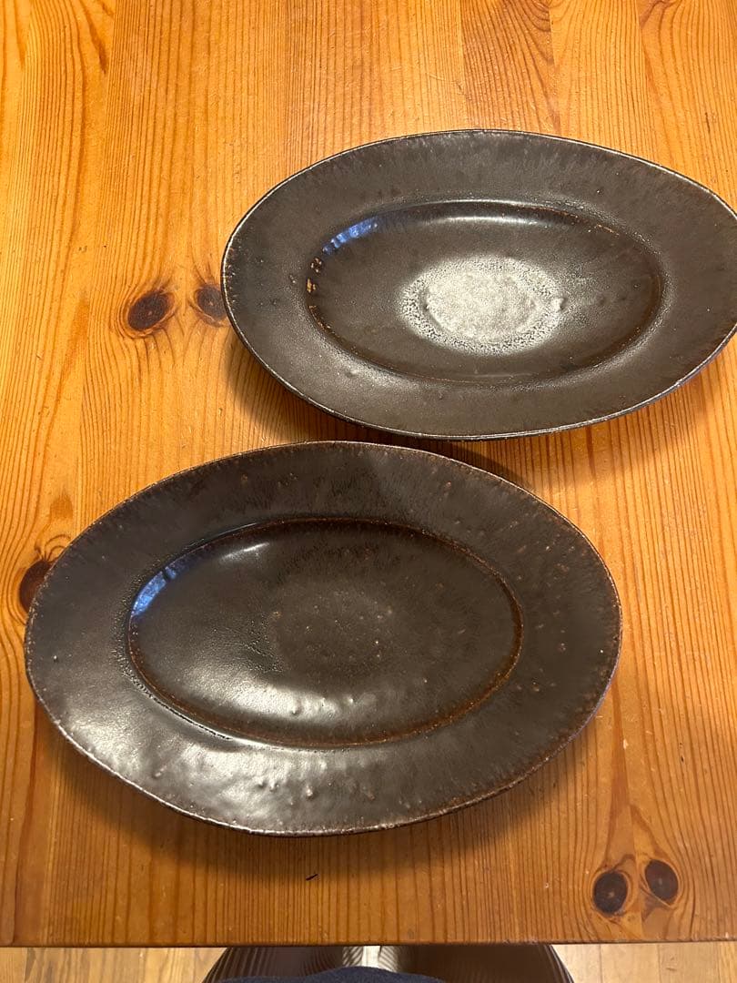 陶芸家 林拓児さんの 貫入・黒釉楕円皿2枚セット（中） 林