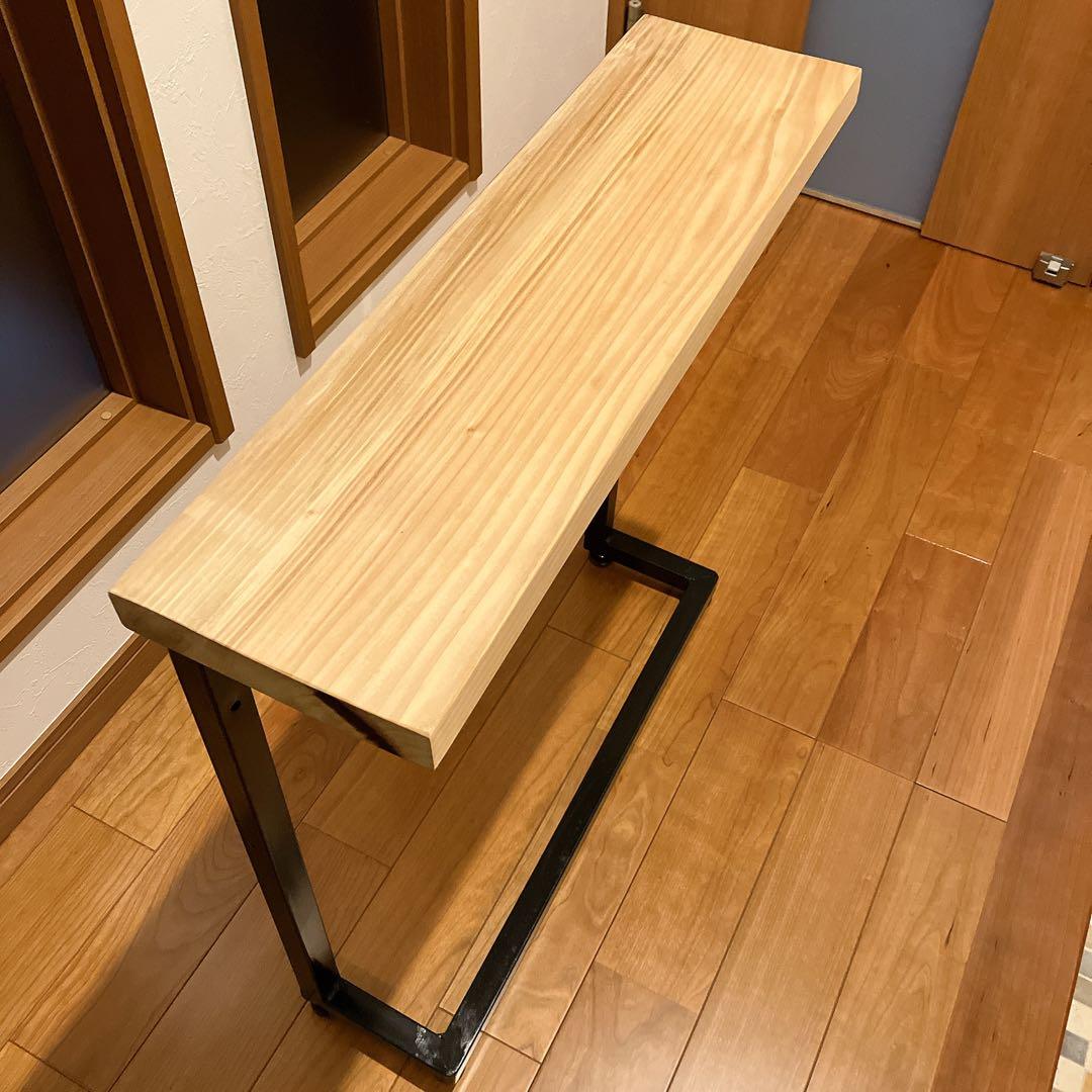 木製(カツラの木)天板のサイドテーブル