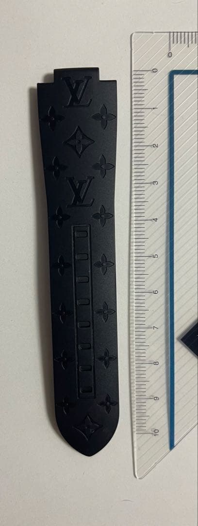 LOUIS VUITTON タンブール モノグラム ラバーストラップ ブラック