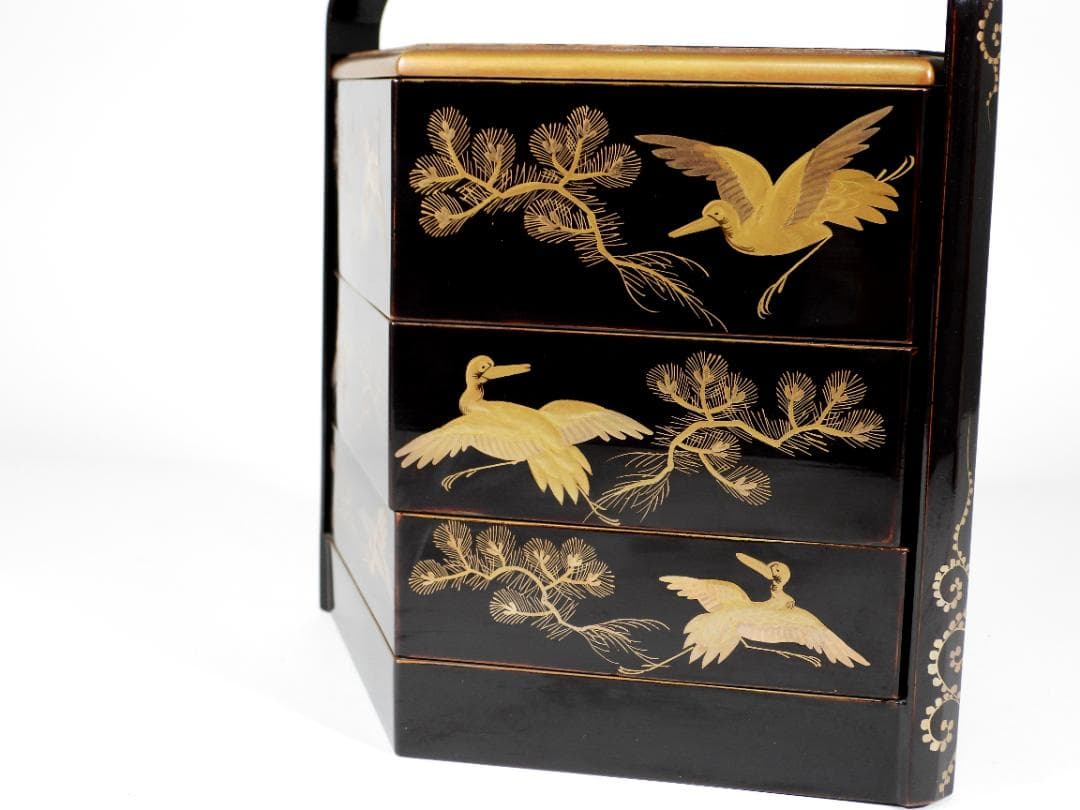 能登輪島塗 豪華金彩蒔絵 三重提箱 木製漆器 『坂井』 蒔絵飛鶴図