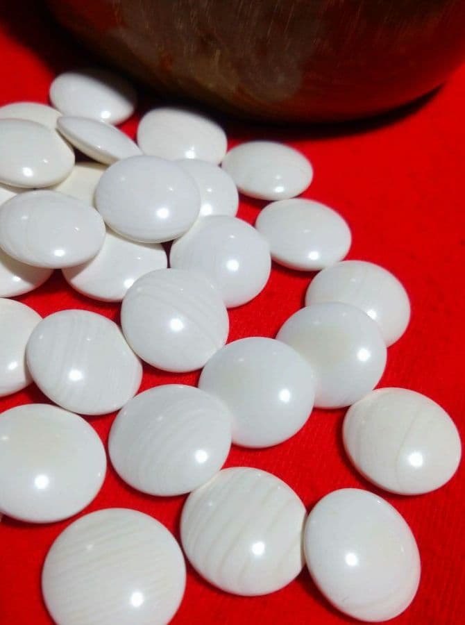 【囲碁】本蛤碁石　那智黒石8.3/8.5ミリ　28号　栗碁笥