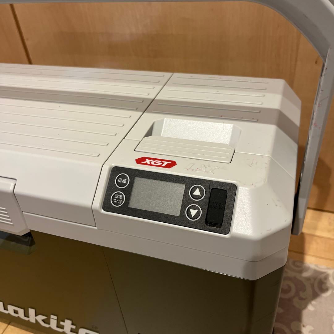 【中古　良品】マキタ保冷温庫CW003G シガーソケット　ACアダプター