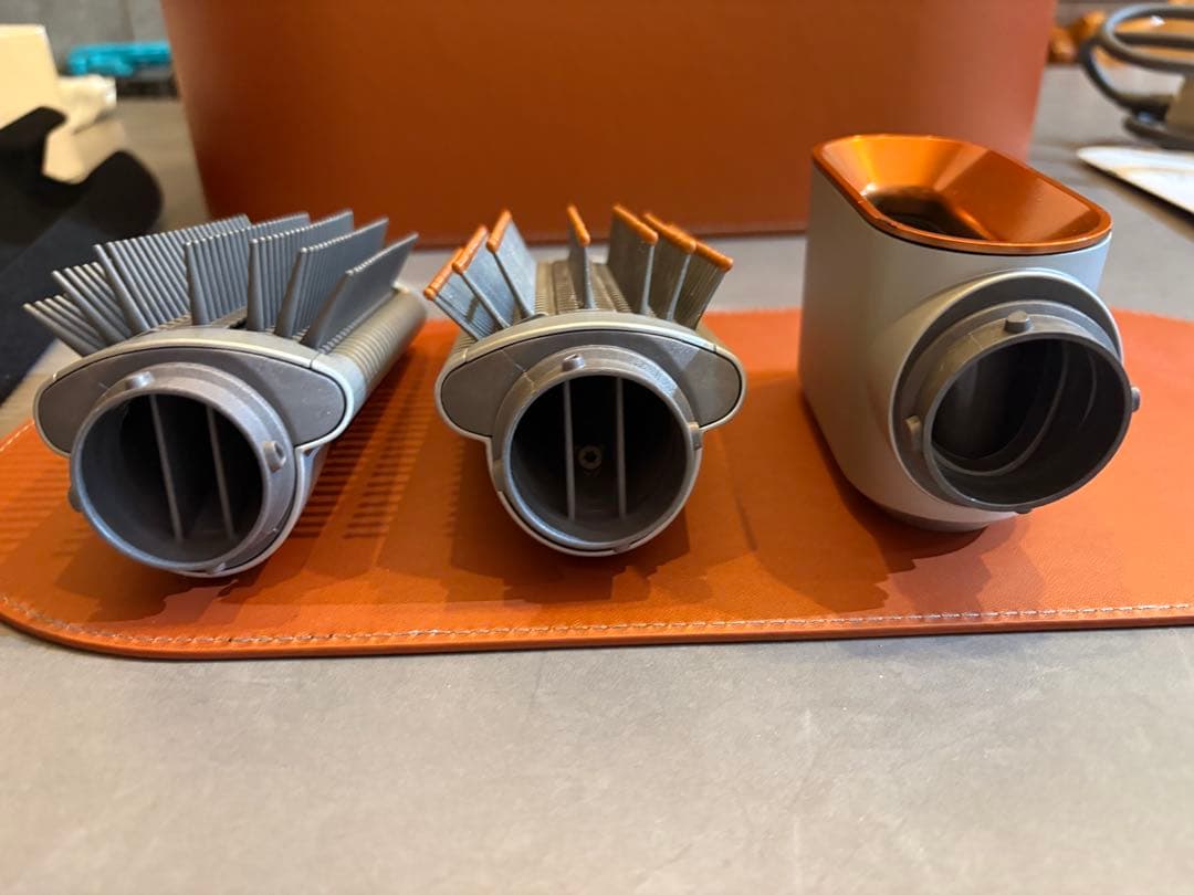 Dyson Airwrap ヘアスタイラー　HS01 シルバーコッパーオレンジ