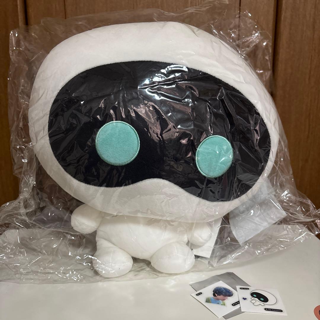 BTS JIN Wooteo ウットくん ドールクッション