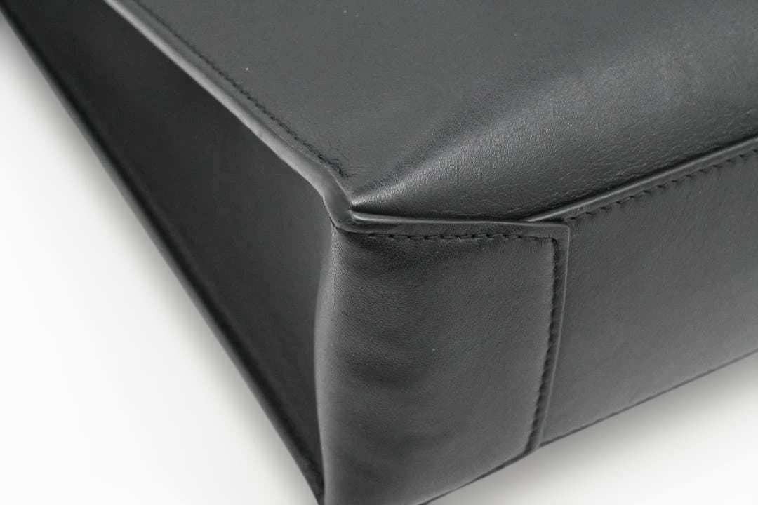 【ユニセックス】LOEWE　ロエベ　ビジネスバッグ　ハンドバッグ