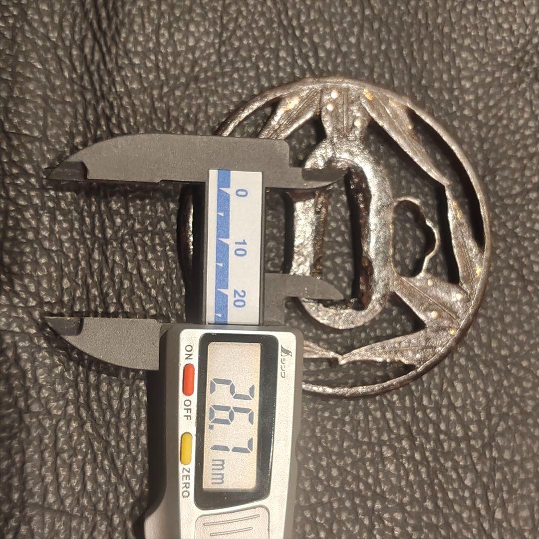 透笹に銀象嵌金塗 丸鉄鍔 刀装具 日本刀 居合刀 拵え 縁頭 柄前 鉄鍔