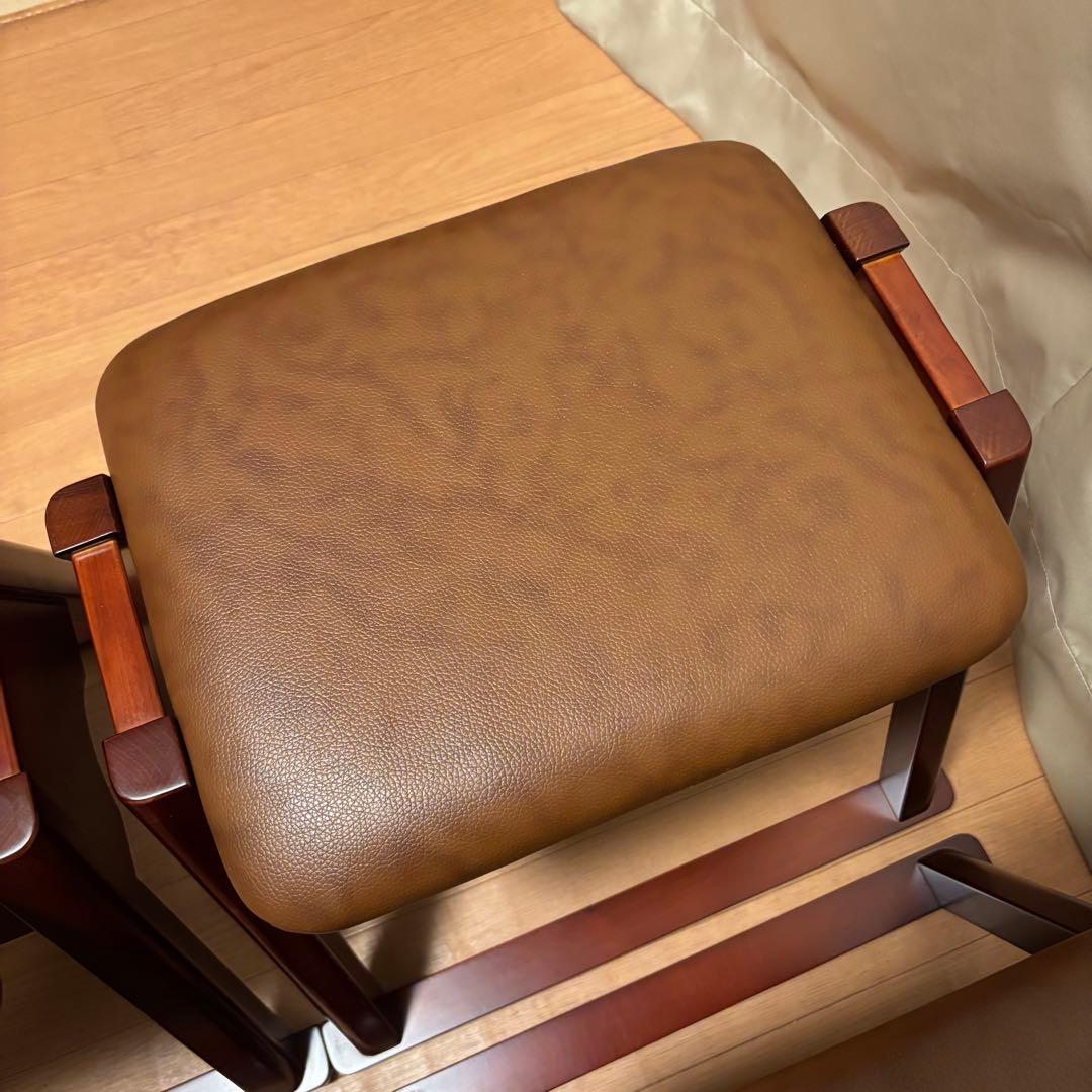 本堂用椅子 4個セット スツール　重ねて保管