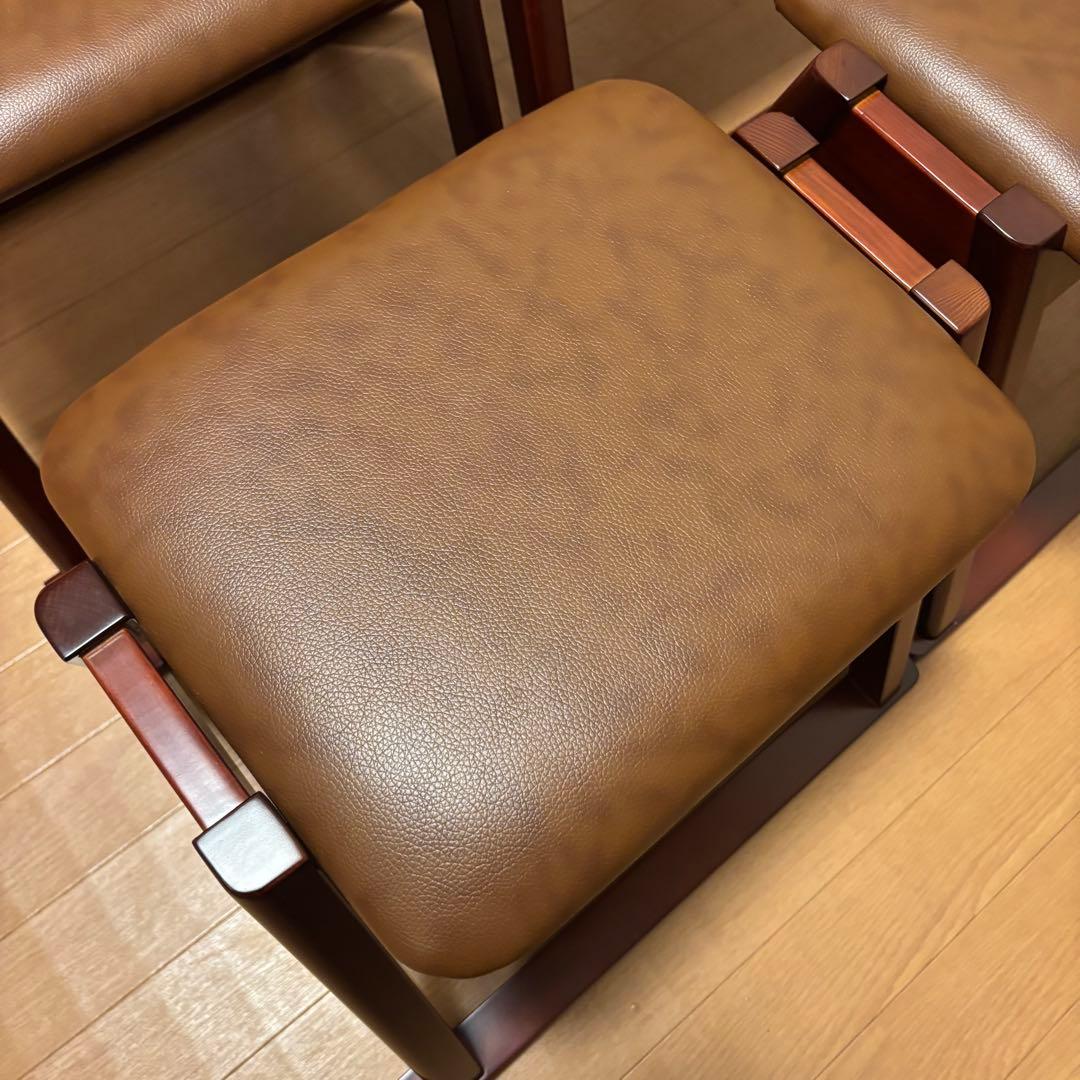 本堂用椅子 4個セット スツール　重ねて保管