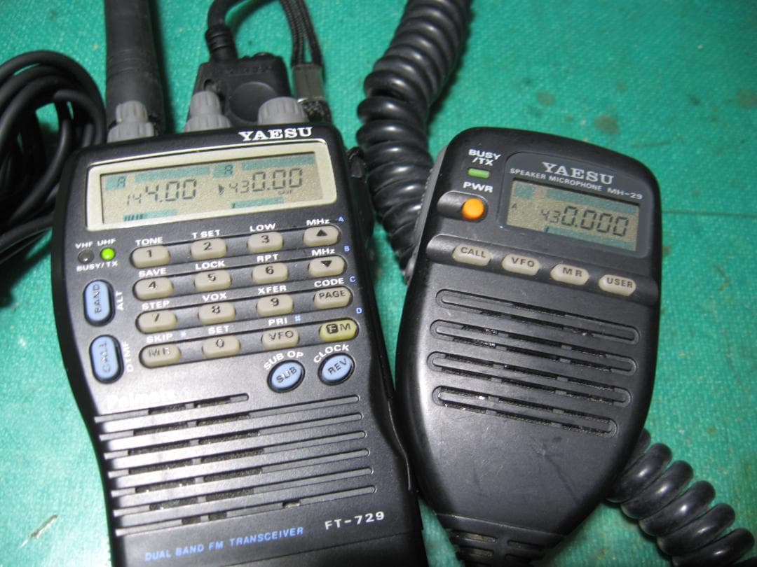 八重洲無線 FMトランレシーバー FT-729 スピーカーマイク付き 動作品