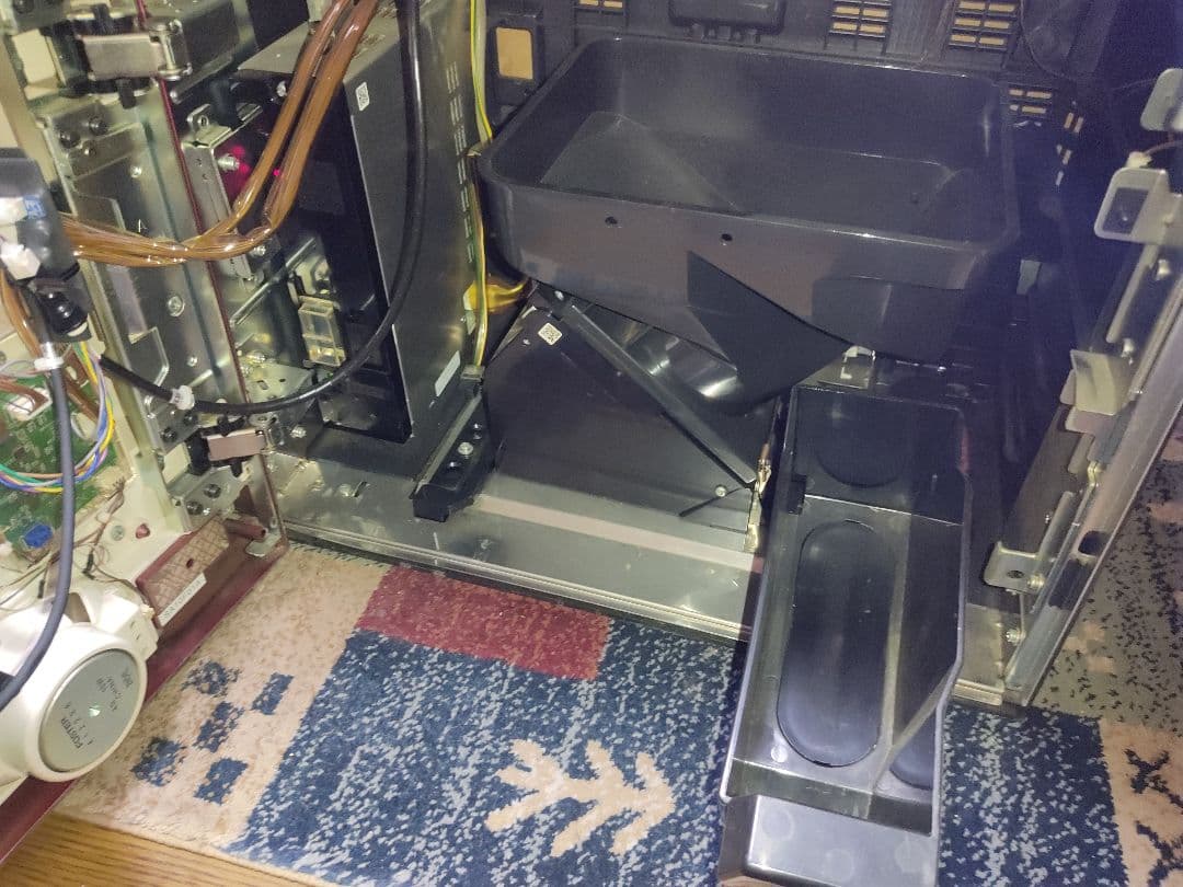 パチスロ実機 (初代)ラブ嬢 コイン不要機、差枚表示機付き