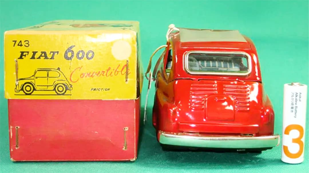 ブリキ フィアット  600  FIAT フイアット コンバーチブル  バンダイ