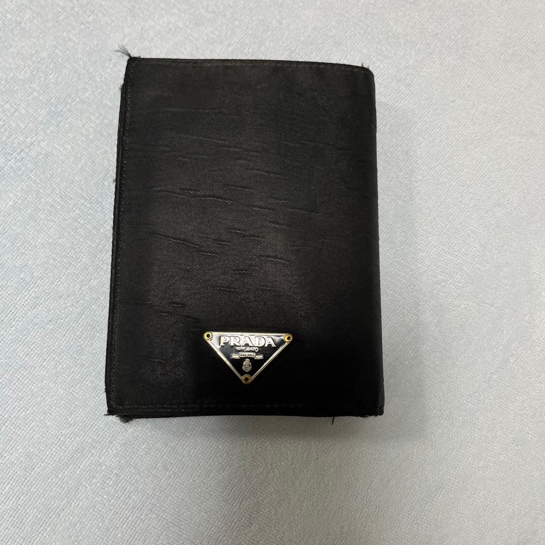 PRADA ブラックナイロン 二つ折り財布