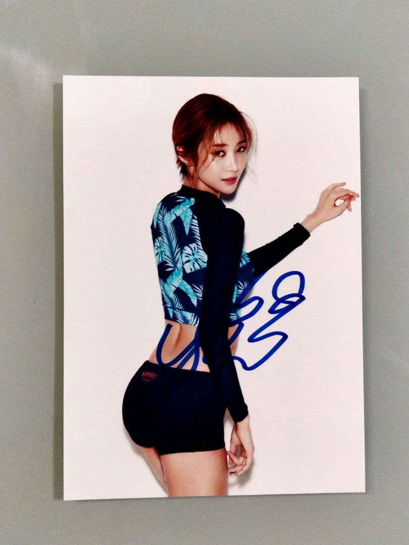 コ・ジュンヒ直筆サイン2Lサイズ写真…レッドカーペット