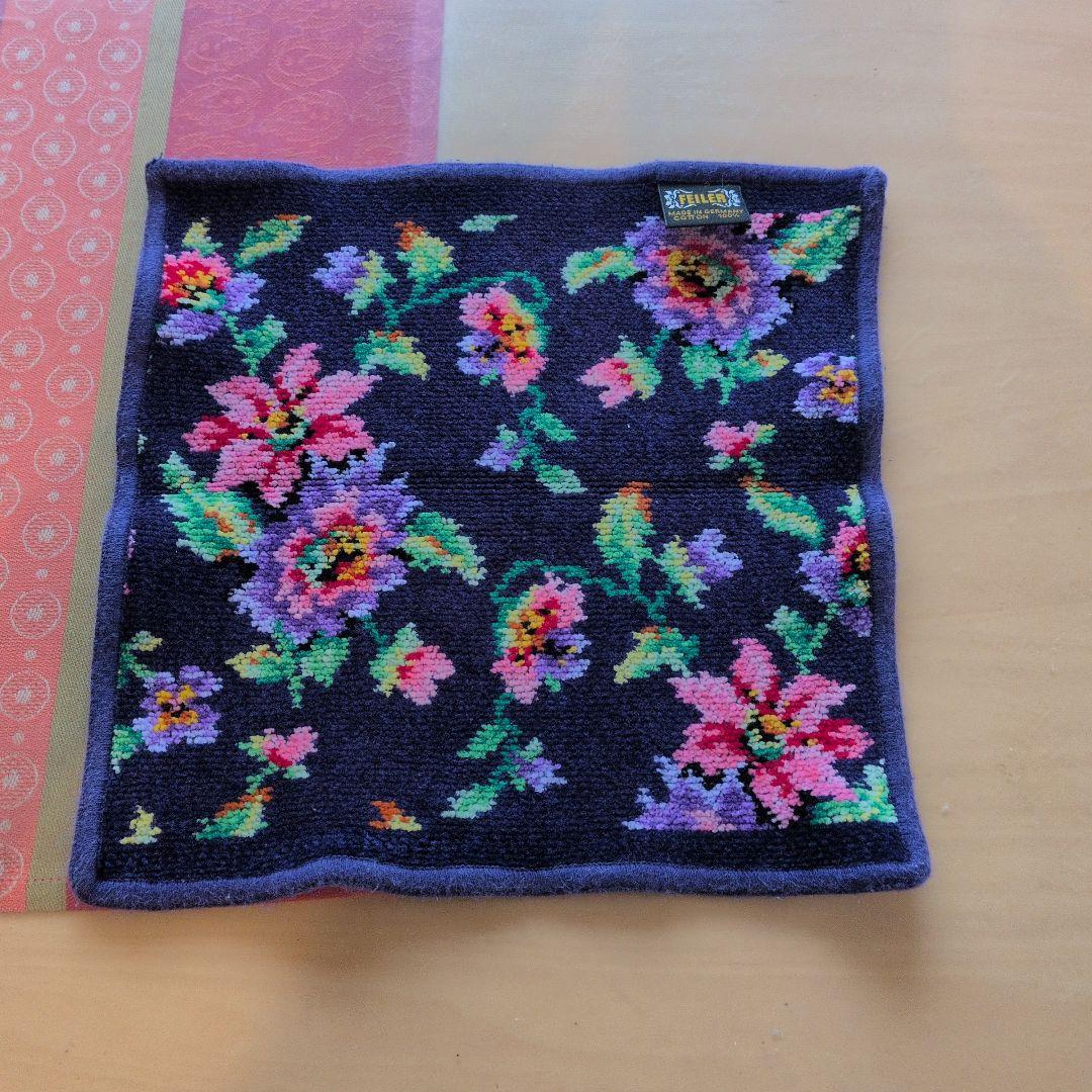 FEILER 花柄刺繍 ネイビーブルータオルハンカチ22cm✕22cm - メルカリ