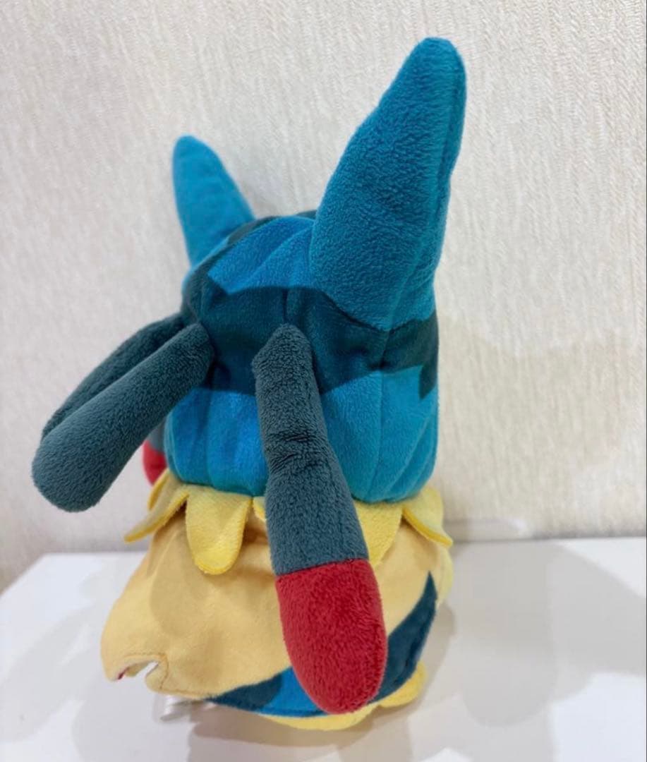 希少　ポケモンセンター　ピカチュウ　メガルカリオ　ぬいぐるみ　公式