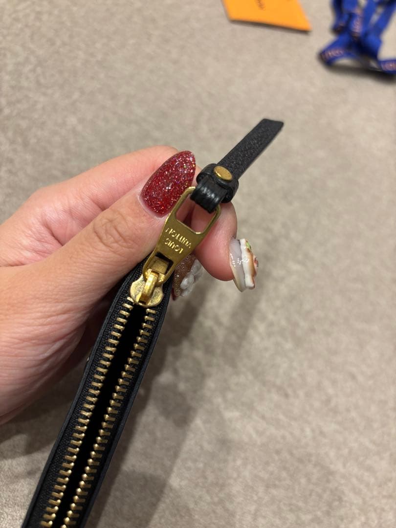 ルイヴィトン ケース ポシェットクレ アンプラント バイカラー