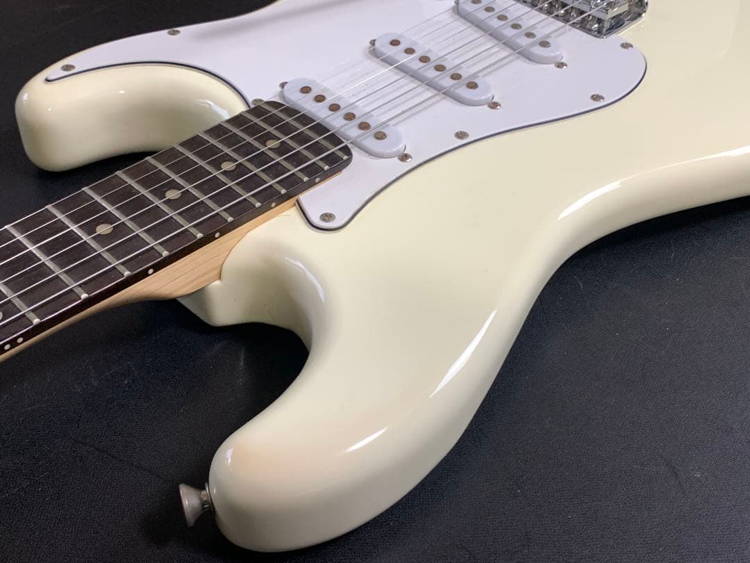 Bacchus BST バッカス中古エレキギター　ホワイト　美品