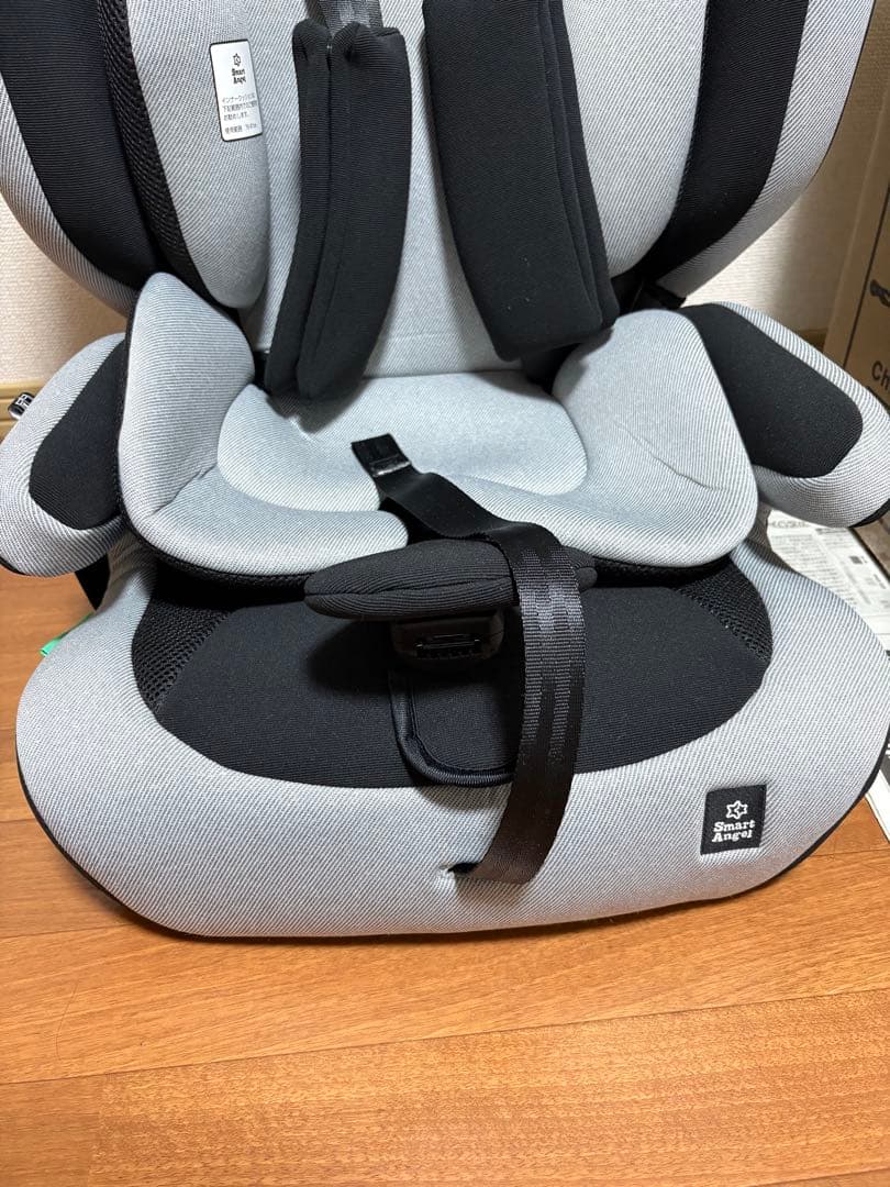 ハーネスジュニアFLXネクスト　チャイルドシート