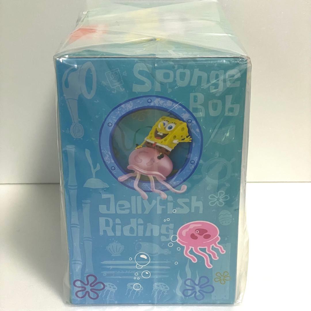 スポンジボブ　ポップマート　フィギュア　popmart 壁掛け