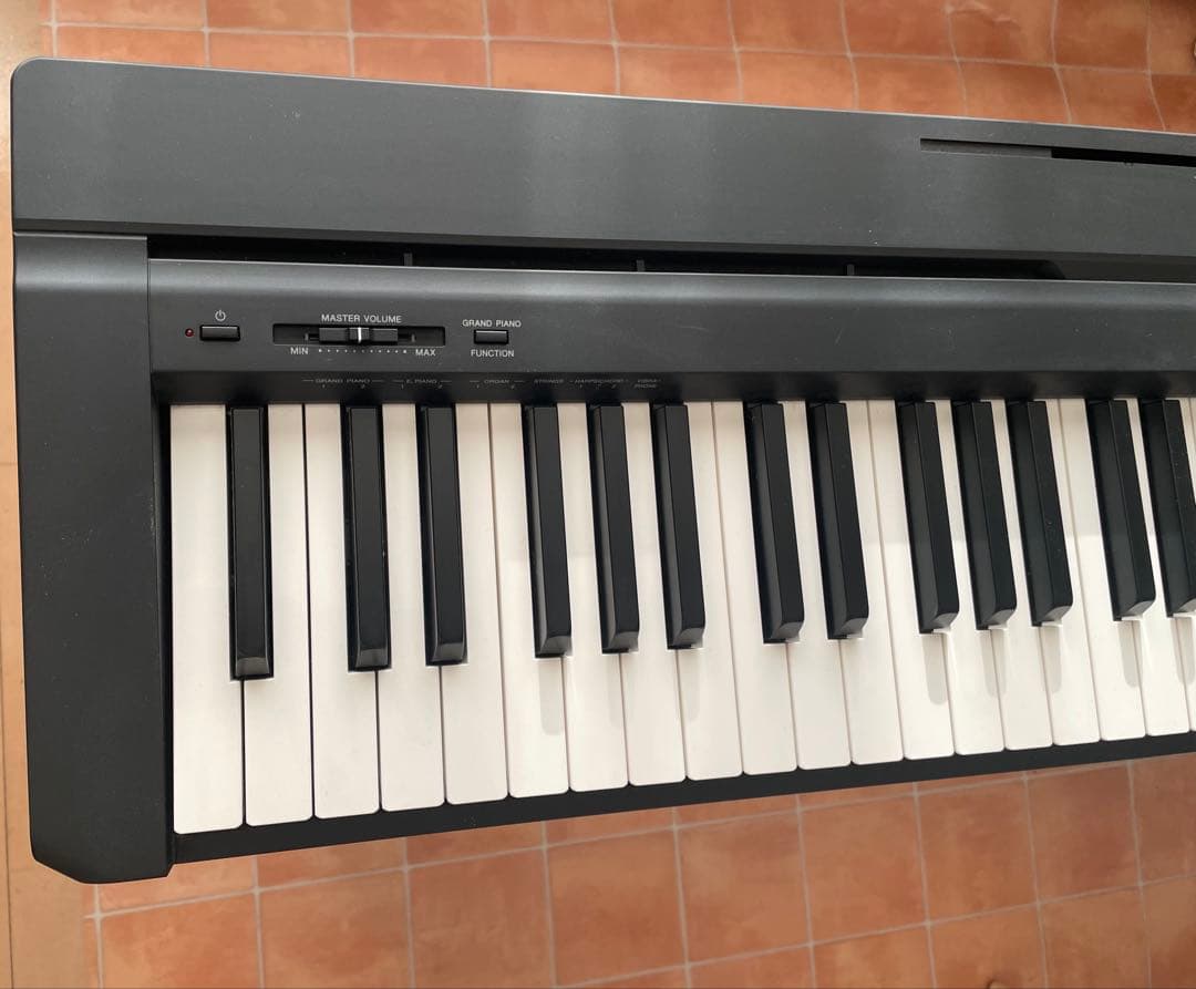 美品】ヤマハ 電子ピアノ 88鍵盤 黒 P-45B スタンド - メルカリ