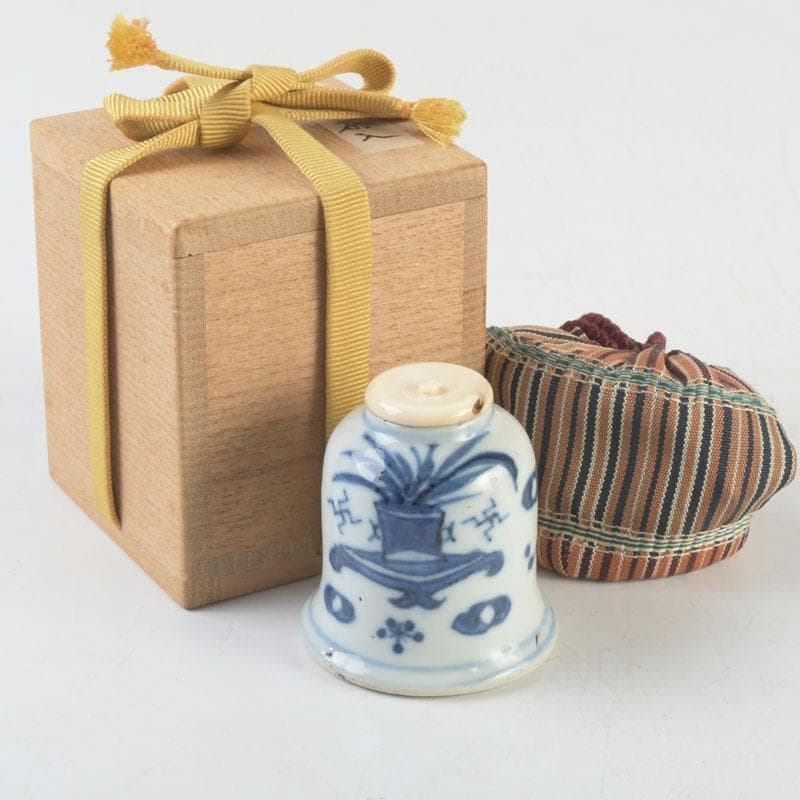 茶道具　伊万里焼　古染付　花草文　茶入　時代箱付　V　9309 茶道具 伊万里焼 古染付 花草文 茶入 時代箱付 V 9309