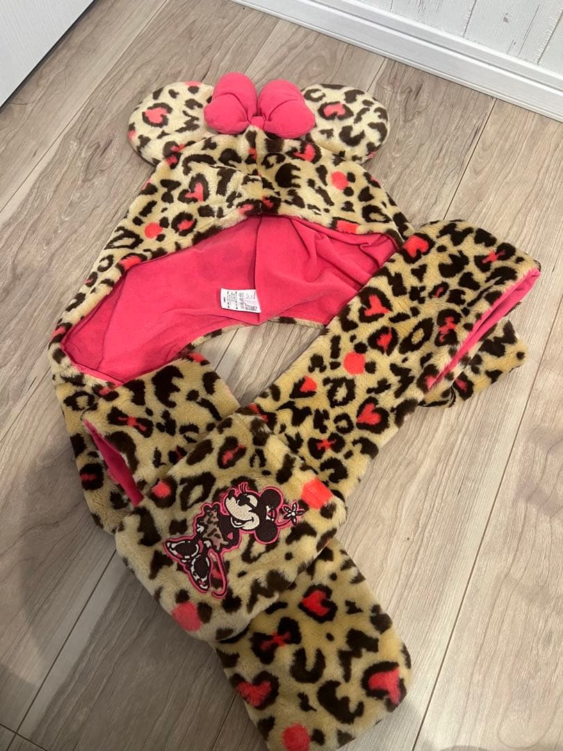 ディズニーフード付きマフラー ヒョウ柄ミニーマウス