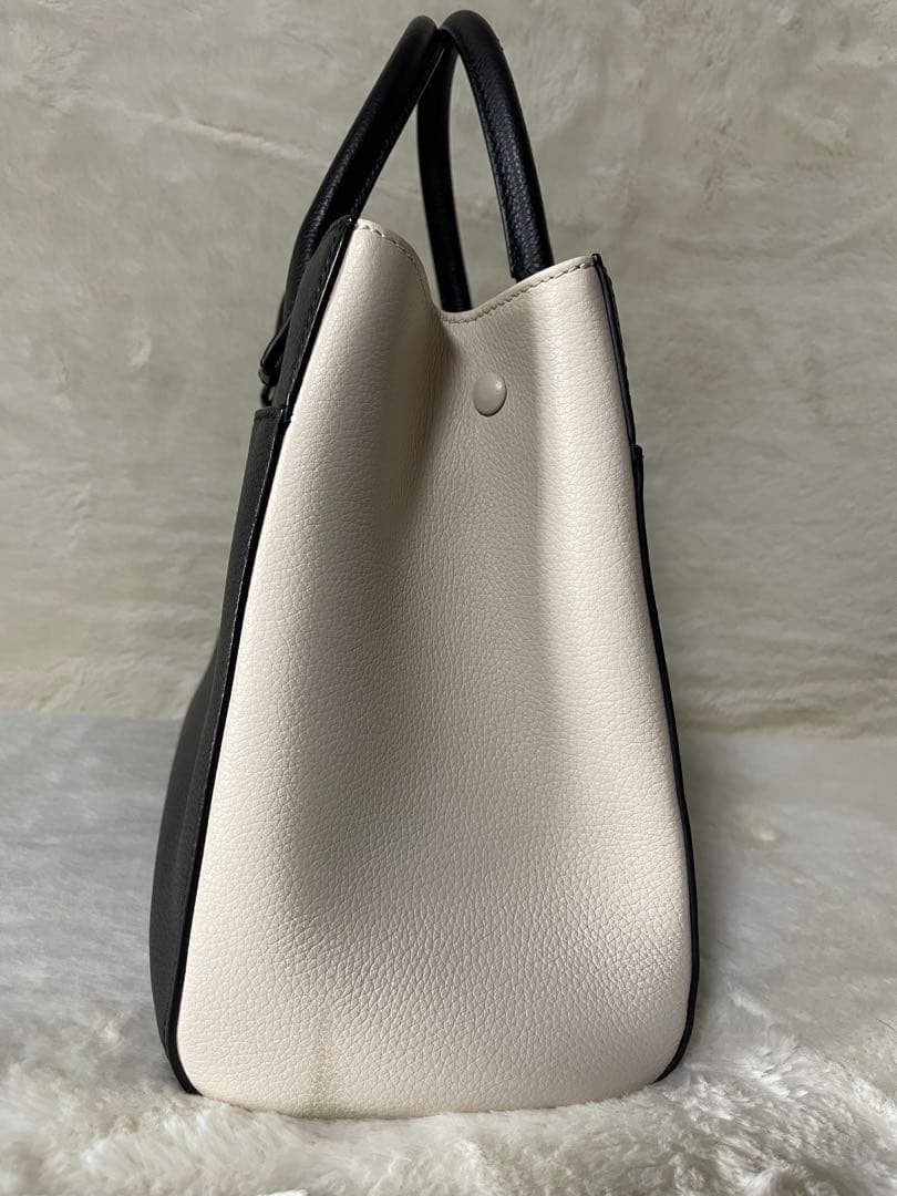 シャネル CHANEL ネオエグゼクティブトートバッグ　バイカラー