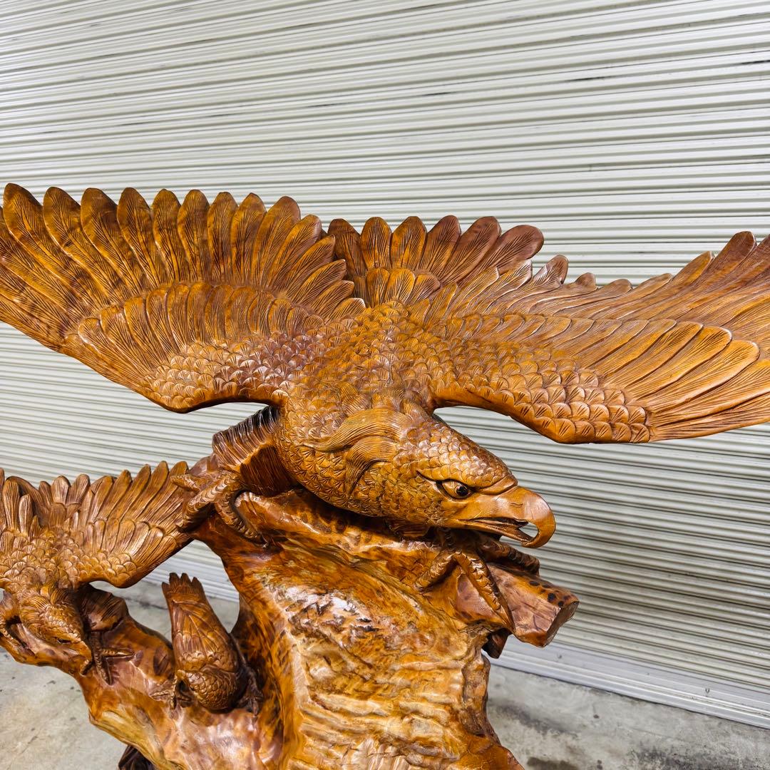 一刀彫 鷹 木工一刀彫 工芸品 インテリア 大きい彫り物 羽を広げた鷹