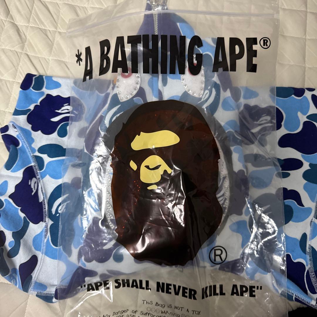 【希少】A BATHING APEパーカー限定品