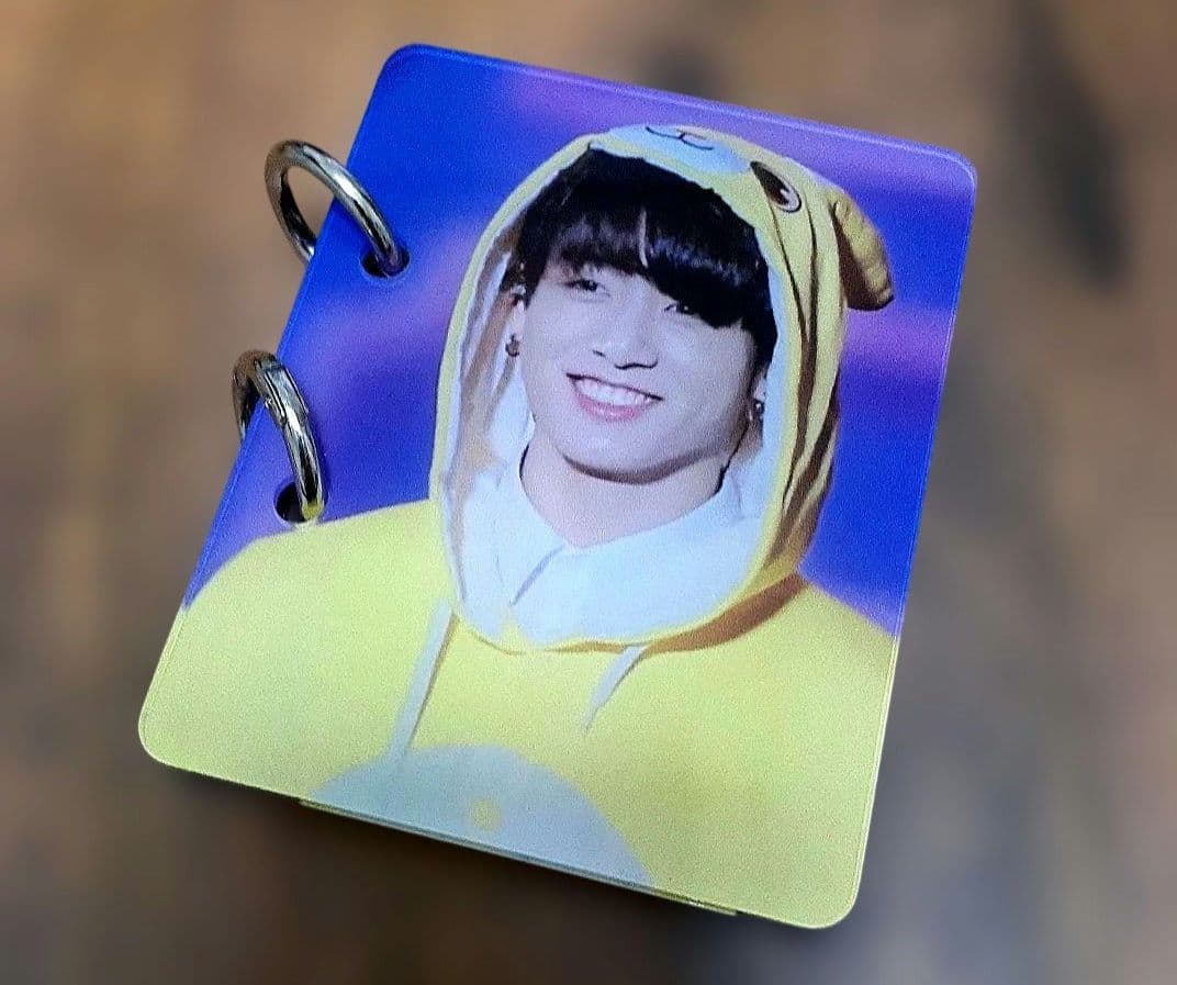 bts ジョングク アクリルフォトアルバム - メルカリ