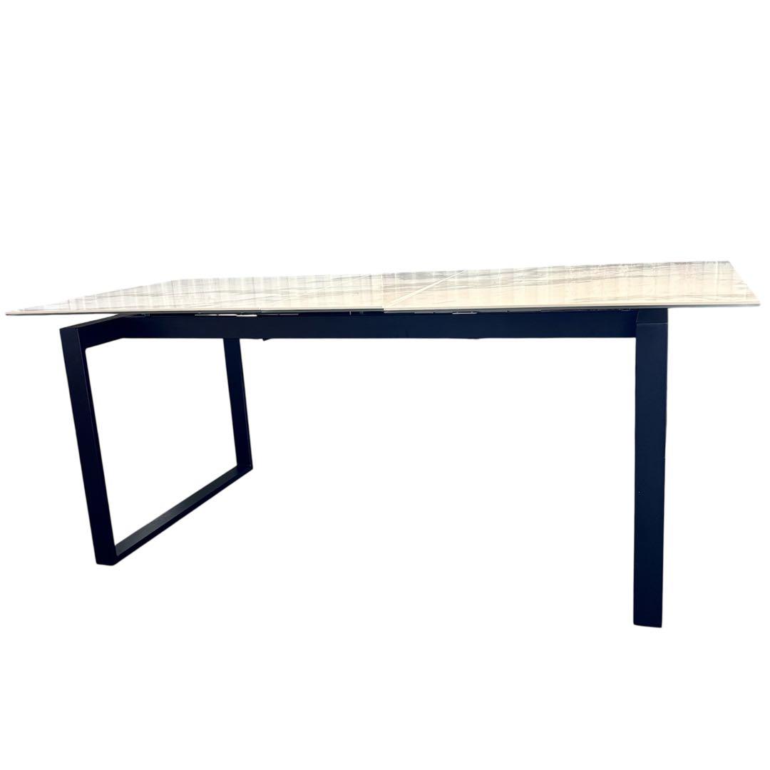 ニトリ セラミック ダイニングテーブル 伸縮式 天板延長 4人〜6人用