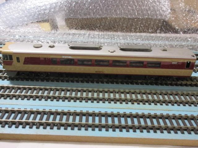 国鉄　キハ80系 気動車 ３両セット HOゲージ　(金属製 /カツミ製）