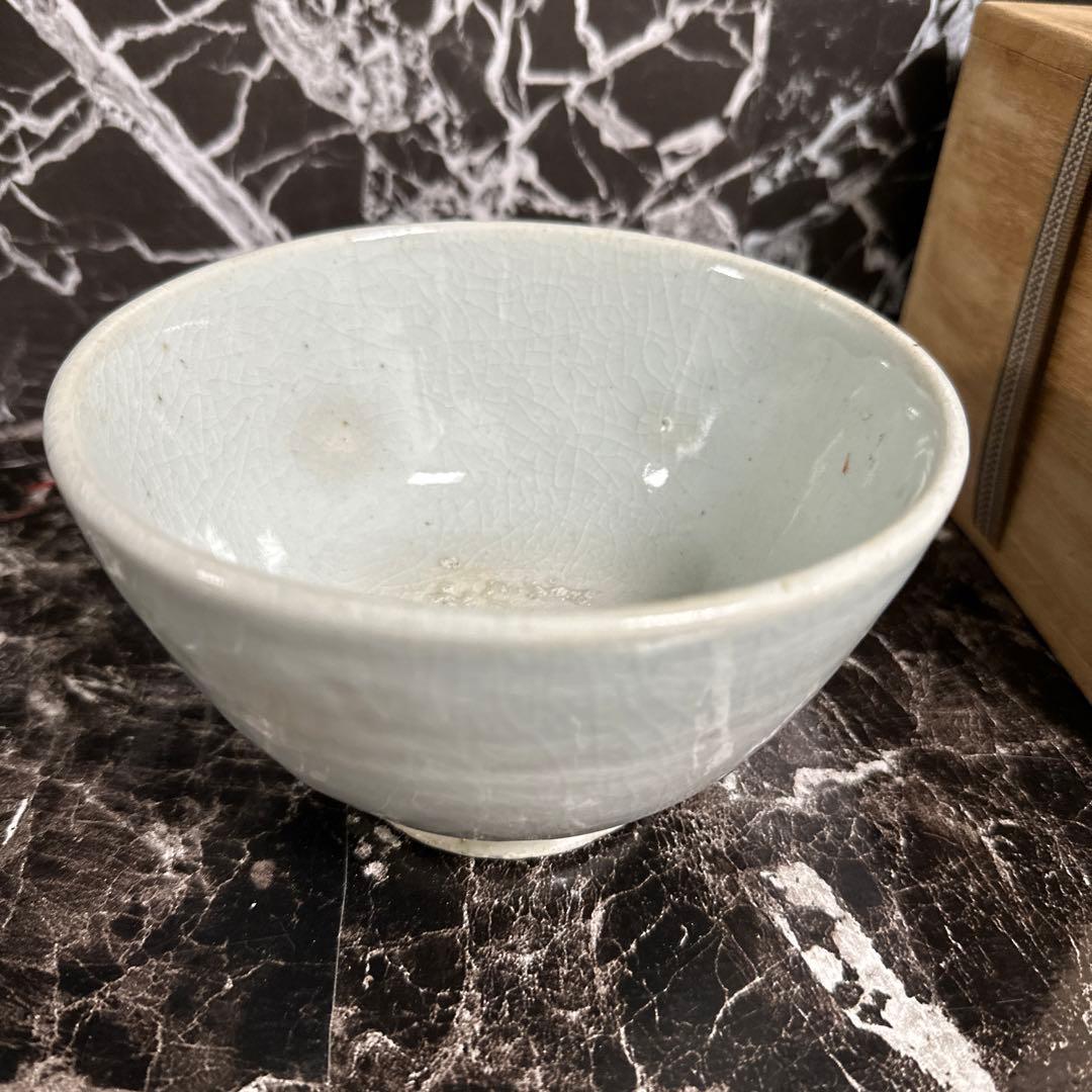 李朝、堅手、茶碗。箱。無傷。