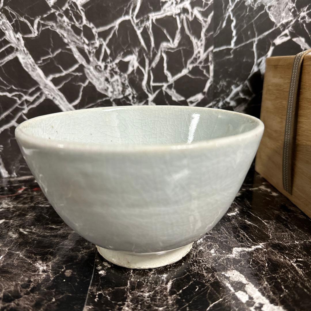 李朝、堅手、茶碗。箱。無傷。